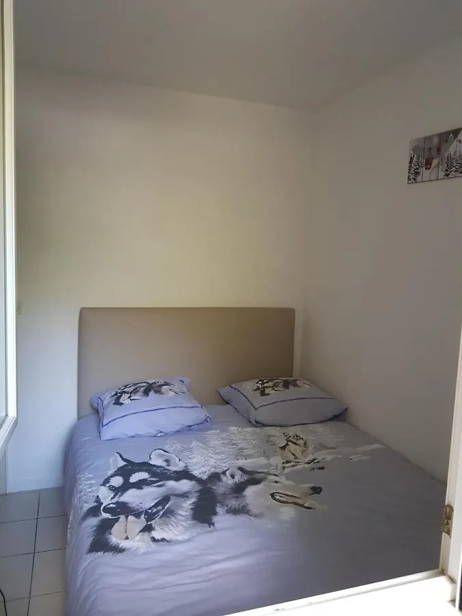 Jolie Appartement A 科特雷